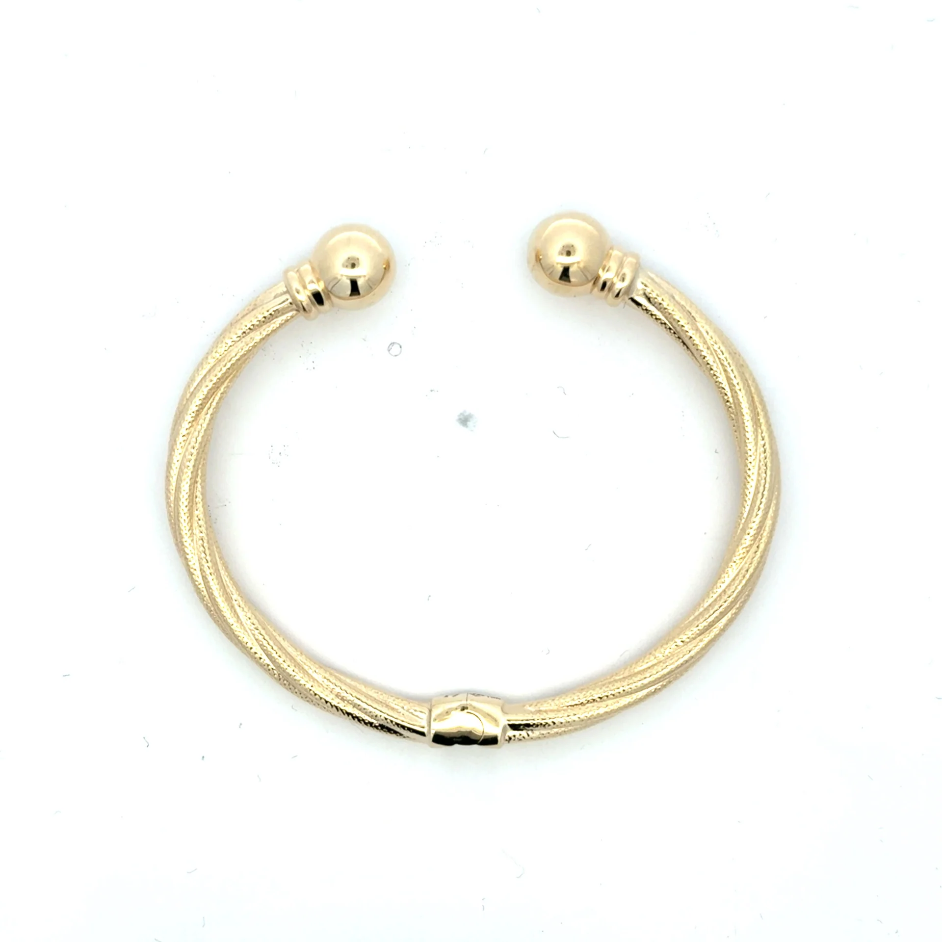 Bangle Hollow Twisted 17 5mm 10K - Image 6