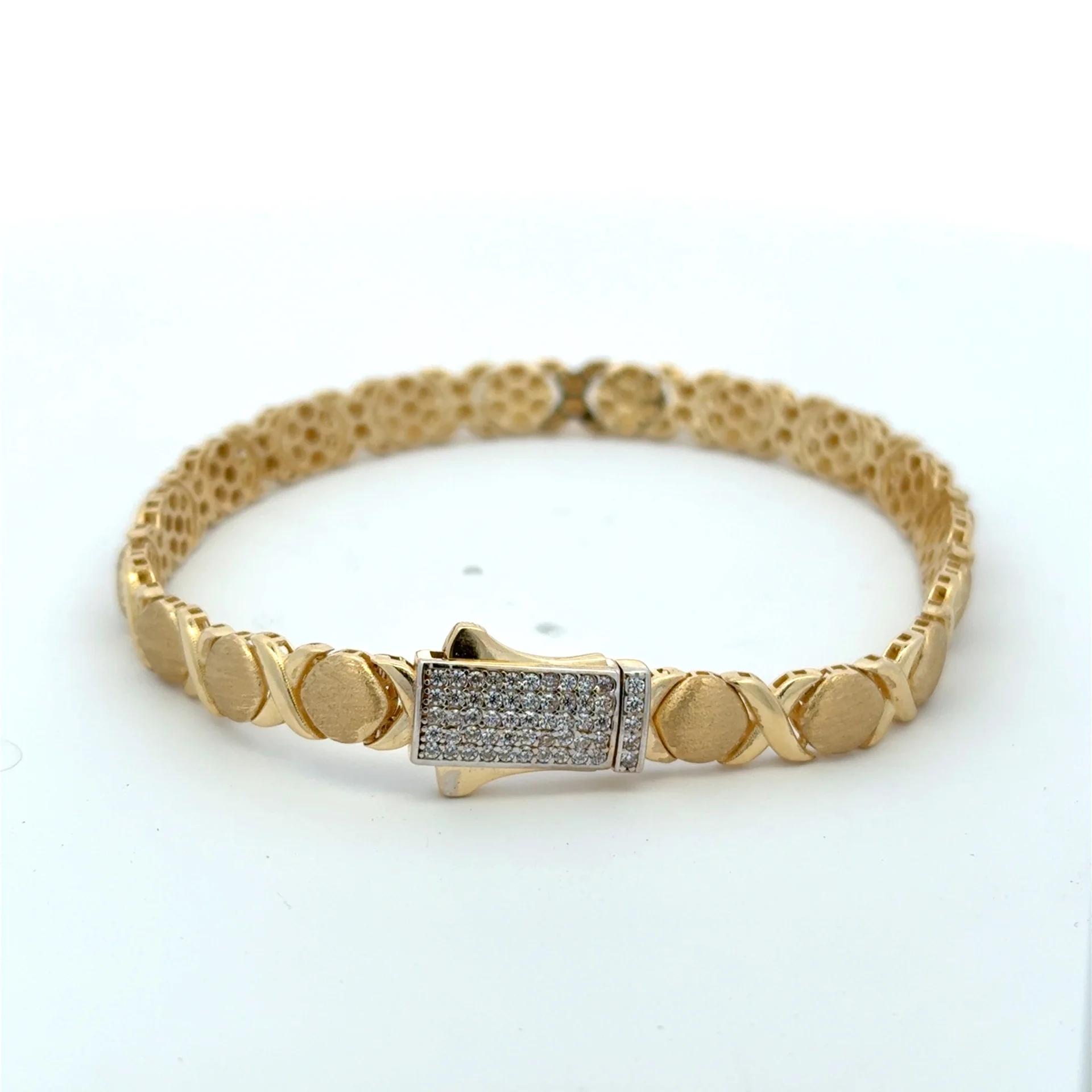 Bracelet Textured X&O with CZ-Iced Sleek Lock 6.5mm 7.5" 14K - Image 17