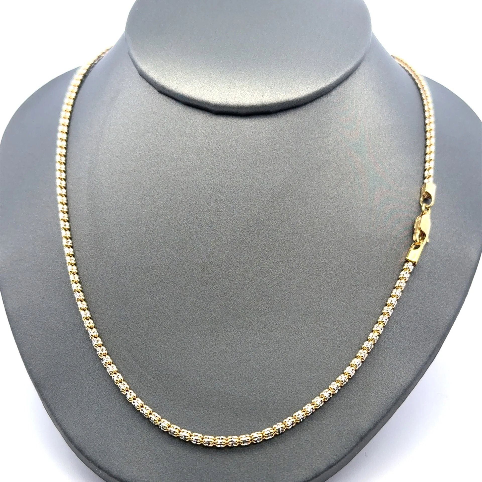 Chain Iced 2.5mm 18" 14K
