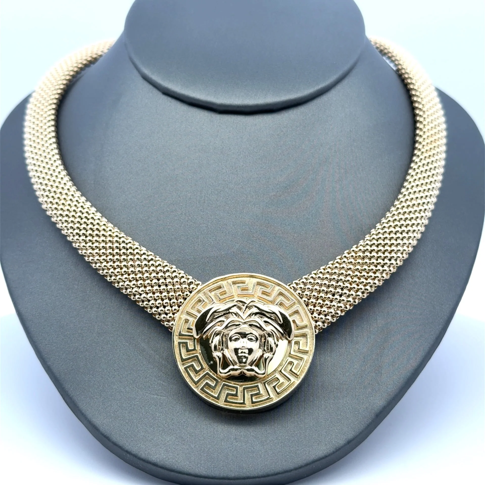 Chain Interlocking Box Link 2mm 20" 14K - Image 5