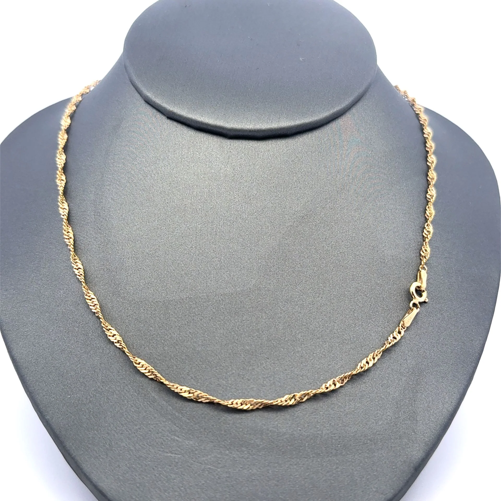 Chain Twisted Herringbone 2mm 18" 10K - Image 2