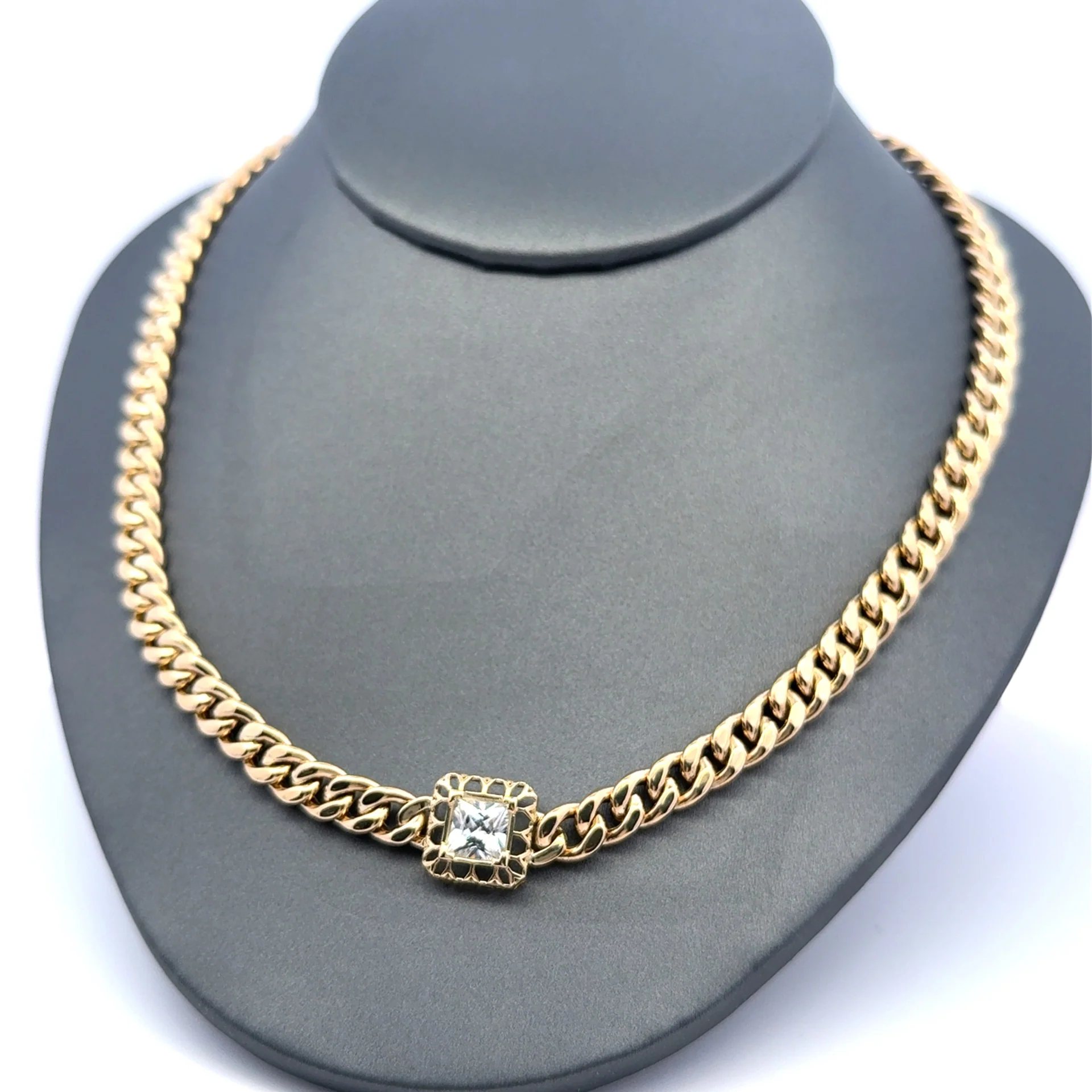 Necklaces Hollow Cuban with White Stone Detail 6mm 17" 10K - Image 3