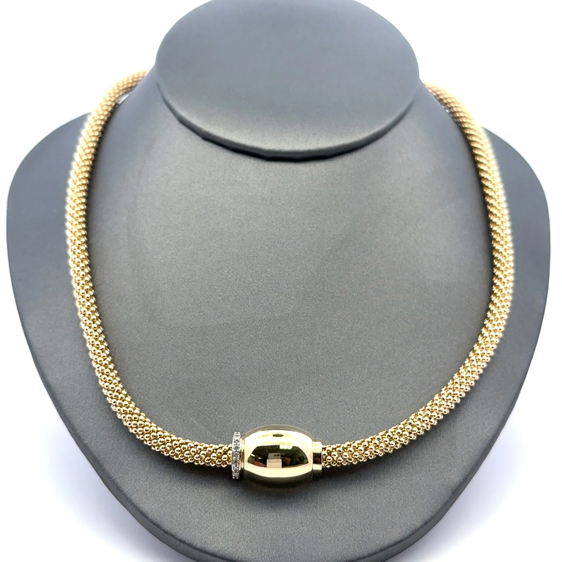 Necklaces Jessica with Oval Detail 5mm 18" 10K